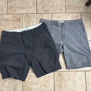 Old Navy Men's Charcoal and Light Gray Flat Front Shorts